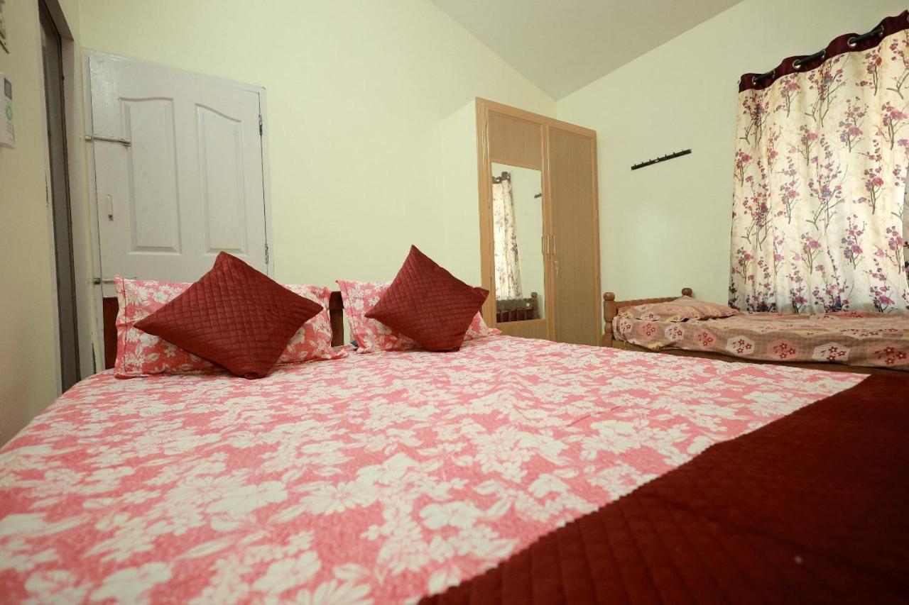 Toms Villa Along National Highway Thrissur At Nadathara Extérieur photo